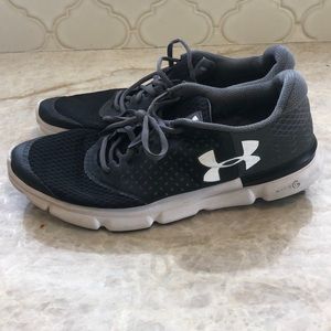 Men’s under armor athletic shoes